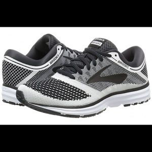 Brookes Running Shoes size 9